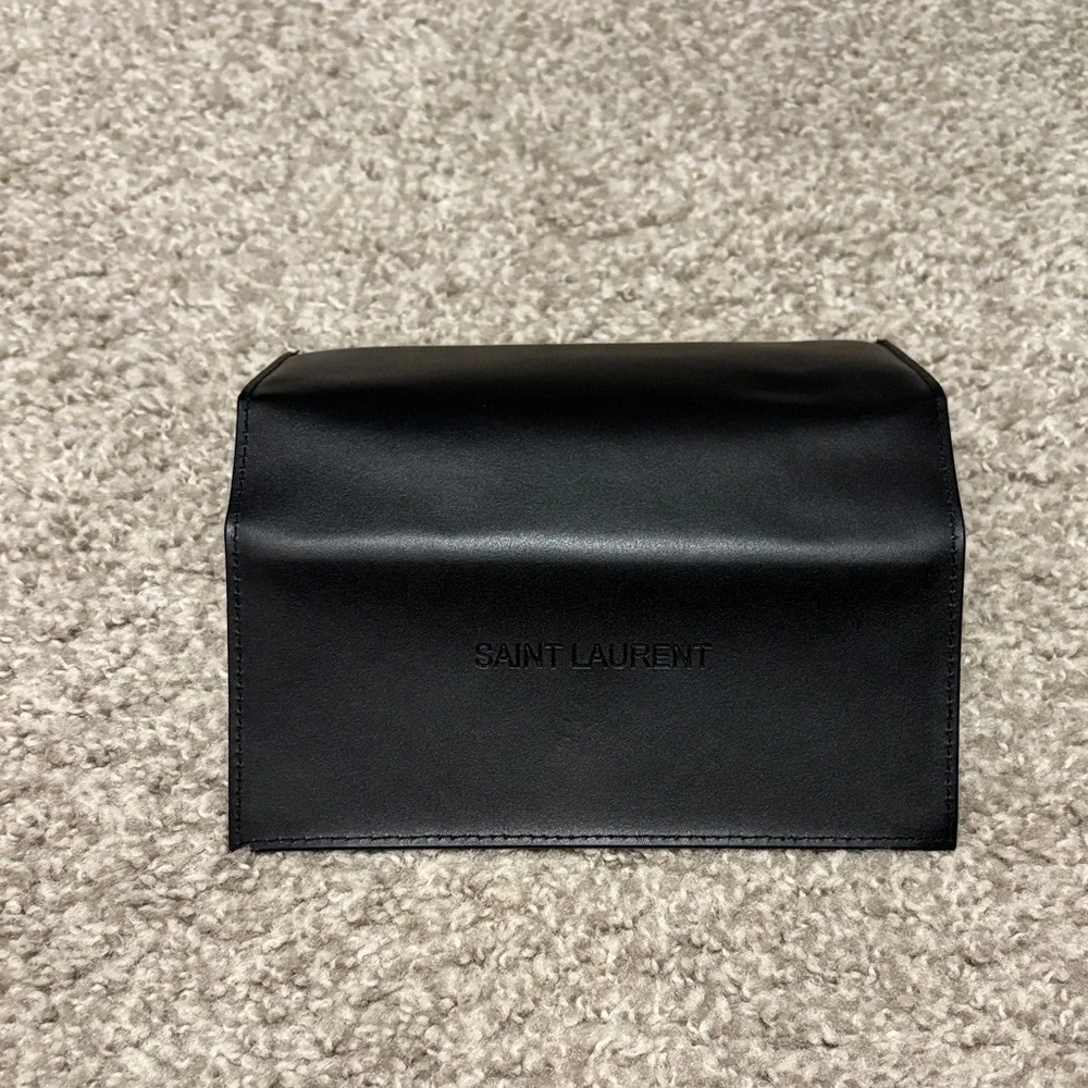 Saint Laurent YSL Classic Black Eyeglass case Soft case magnetic flip cover - Picture 3 of 4